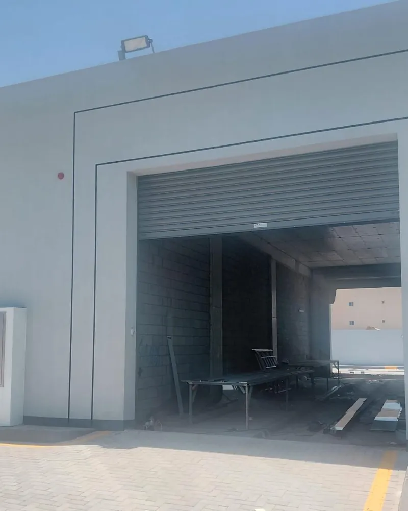 Service bay